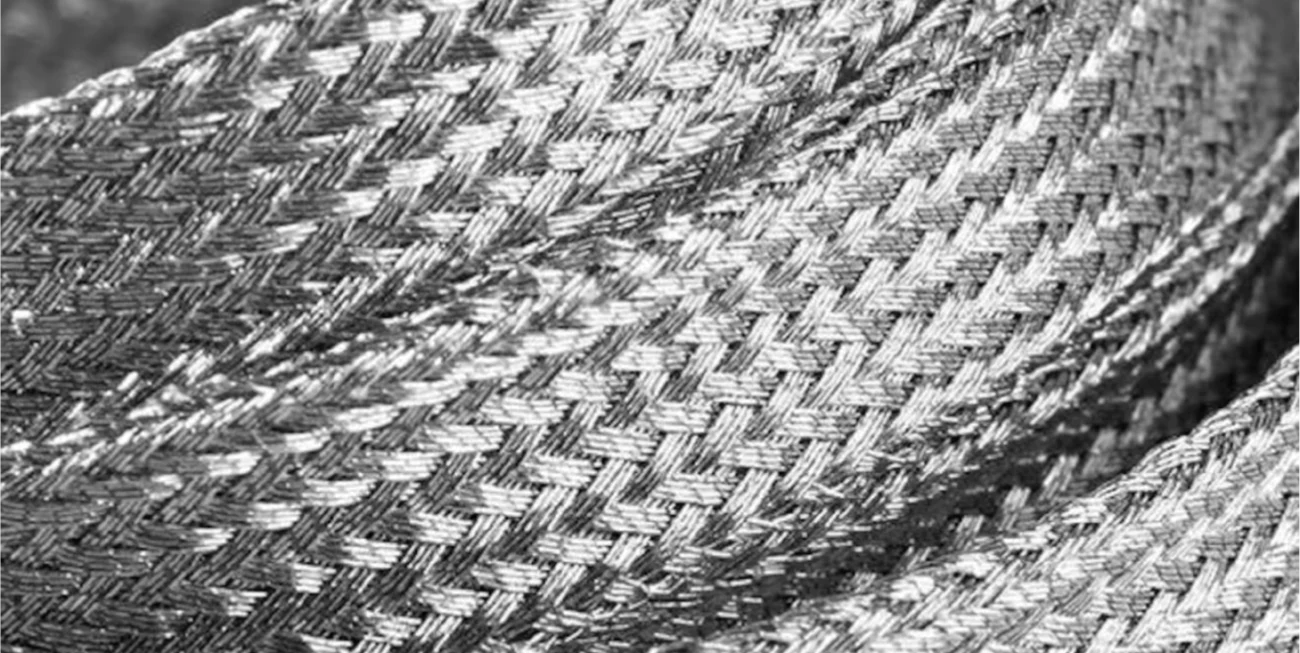 Tailor-made laces that combine function and identity — from technical to decorative.